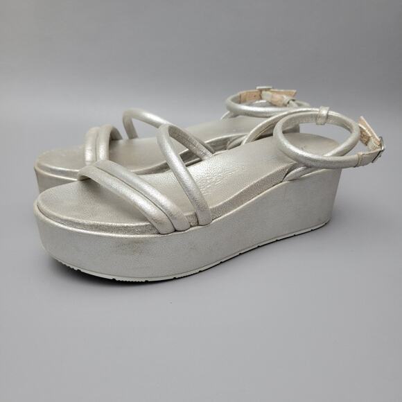 J/Slides Women's 8 Slate Silver Metallic Quilt Leather Platform Wedge Sandals - Picture 1 of 8